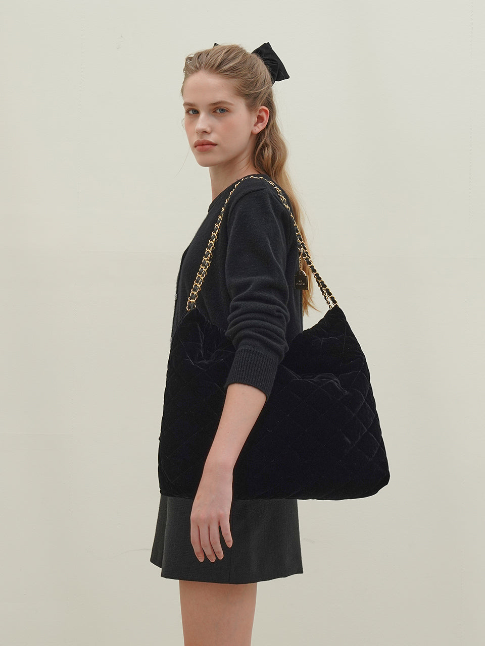 [20K Gold Chain] Velvet Quilting Hobo Bag