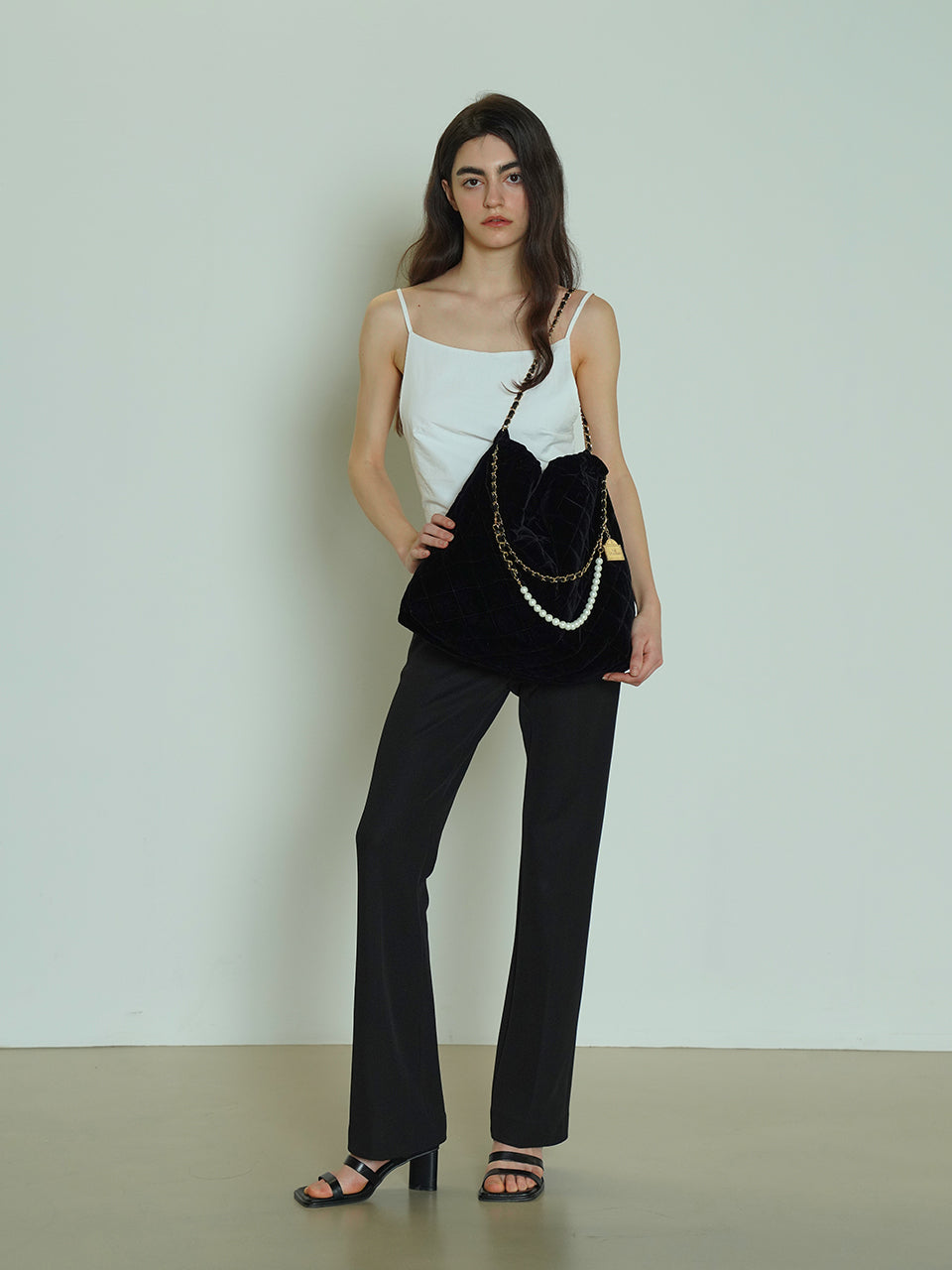 [20K Gold Chain] Velvet Quilting Hobo Bag