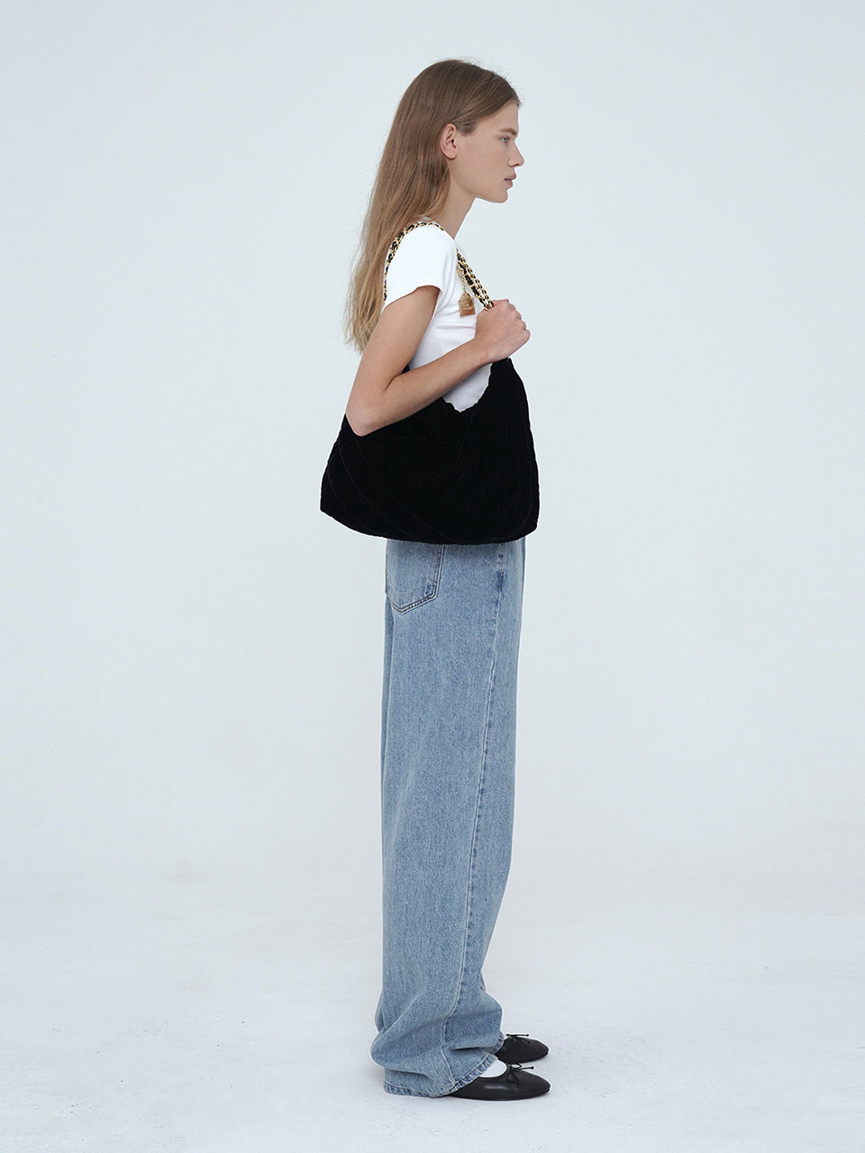 [20K Gold Chain] Velvet Quilting Small Hobo Bag _ FE (Iron Chain)